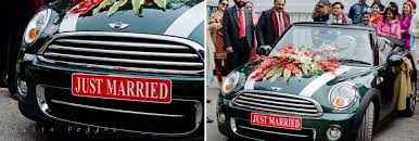 Doli Car Mini Cooper Bently Car Decorated Indian Weddings Just Married Wedding Decorations Functionma Wedding Car Decorations Bently Car Car Deco