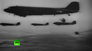 Día d es un término usado genéricamente por los militares aliados en la segunda guerra mundial, para indicar el día en el que se efectuó un ataque o una operación de combate. El Dia D De 1944 Imagenes Del Archivo De Los Invasores Y De Las Fuerzas De Defensa Youtube