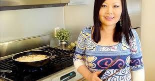 Maangchi Aka Emily Kim She Makes The Best Korean Recipes Www Youtube Com Korean Food Maangchi Maangchi Recipes