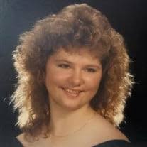 Tina Batten's Instagram, Twitter & Facebook