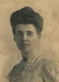 Margo Mcbride's Instagram, Twitter & Facebook