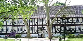 Schloss burgdorf) is a castle in the municipality of burgdorf in the canton of bern in switzerland. Schloss Burgdorf Schlosser Burgen Kloster Ausflugsziele In Der Region Urlaubsregion Sightseeing