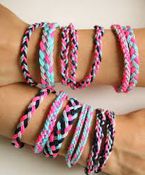25 Amazing Diy Arm Candy Ideas Braided Friendship Bracelets Friendship Bracelets Tutorial Diy Bracelets