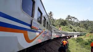 Maybe you would like to learn more about one of these? Pt Kai Gratiskan Tiket Perjalanan Kereta Api Lokal Jawa Timur Di Tanggal 17 Agustus Tribunnews Com Mobile