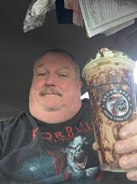 cherry cobbler (7 energy cherry cupcaKe, whitechocolate, and cold foam)  SEVEN 73 BREW BREM