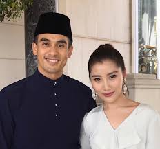 Sm nasimuddin sm amin was born on january 25 1955, in negeri sembilan. Berjaya Naza Heirs Chryseis Tan Faliq Nasimuddin Are Engaged Lipstiq Com