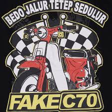 Jumlah pecinta modifikasi di indonesia tergolong sangat besar, mungkin hal ini membuat klien modif motor supaya tampak lebih unik & menarik dipandang. Kaos C70 Kaos Honda Baju Motor Kaos Fake C70 Kaos C70 Bebek Jahat Kaos Motor Clasik C70 Shopee Indonesia