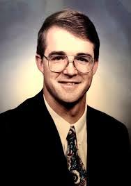 Domingo Botello's Instagram, Twitter & Facebook