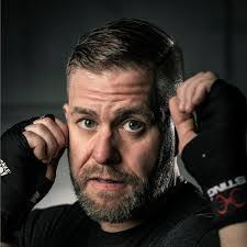 Scott Michel's Instagram, Twitter & Facebook