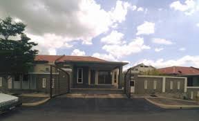 Tempat ini amat sesuai untuk makan bersama berbagai juga jenis hidangannya! Rumah Untuk Dijual Taman Seremban Jaya Seremban Semi Detached Intermediate Ejen Hartanah Berdaftar Seremban