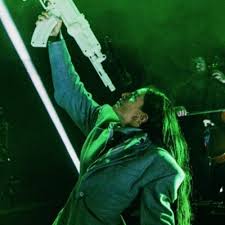 Darling, you're all of the sun / all of the lights / always too much / so why is it that you're never enough? Rhode Sevdaliza Live Colors Of The Night By Plutoicxe