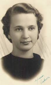 Lorraine Ripley's Instagram, Twitter & Facebook