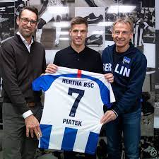 Krzysztof piątek profil), vereinsseiten (z.b. Official Krzysztof Piatek Leaves Ac Milan To Join Hertha Berlin Permanently After Just 12 Months The Ac Milan Offside