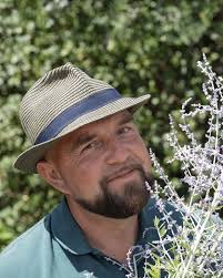 Lust auf Theater? Eine Woche müsst Ihr Eich noch gedulden, dann könnt Ihr  das gesamte Interview mit Daniel Karasek in unserer neuen Ausgabe lesen  🎭😍👍🏻 #neueausgabe #theater #meinschönernorden