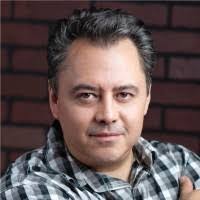 Gilbert Bueno's Instagram, Twitter & Facebook