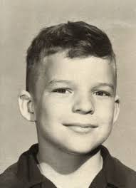 Who the fook did that stevie wonder, or that guy from Peters and Lee.😁😄