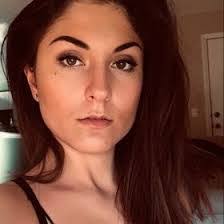 Selma Rowe's Instagram, Twitter & Facebook