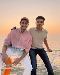 Anuv Jain Anuvjain Instagram Photos And Videos He was brought up in ludhiana and pursued his bba from narsee monjee institute of management studies in mumbai. anuv jain anuvjain instagram