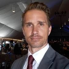 Edward Malek's Instagram, Twitter & Facebook