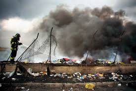 La terra dei fuochi il termine terra dei fuochi individua una vasta area situata nell'italia meridionale, tra le province campane di napoli e 3. Terra Dei Fuochi Presunto Rischio Tumori A Marcianise E S Marco Evangelista