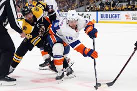 Nelson's insurance goal proves pivotal as isles hang on to win game 5. Recap Series Is Tied As Bruins Drop Game 2 To Islanders 4 3 In Ot Stanley Cup Of Chowder