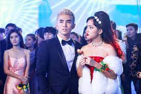 Em chưa 18 đã có buổi họp báo ra mắt đoàn phim. Chau Bui Ká»ƒ Chuyá»‡n Bá»‹ Lá»«a Va Ap Lá»±c Khi Ä'ong Em ChÆ°a 18