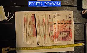 In Urma Descinderilor PoliÈ›iÈ™tii Au Descoperit 12 085 Lire Sterline 1 485 Euro 11 619 Lei 205 Dolari Americani È™i 100 Dolari Jamaicani Romanul Financiar