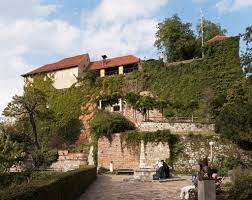 Incafé, graz (2 km) 5: Graz Schlossberg Starcke Haus Mapio Net