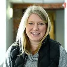 Lori Dobson's Instagram, Twitter & Facebook