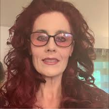 Stolen handbag contents return requested