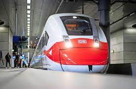 Die bahncard 25 lohnt sich außerdem vor allem für diejenigen, die längerfristig planen, ihre tickets also vermehrt im voraus buchen und so öfter auf die sparpreise zurückgreifen können. Fahrplanwechsel Bahn Fahrt Mit Neuen Nummern Im Alten Fahrplan Thuringen Insudthuringen