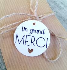 Étiquette remerciement pastille ronde UN GRAND MERCI - découpe coeur |  Little Mandarine
