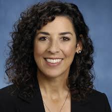 Sarah Henneberry's Instagram, Twitter & Facebook