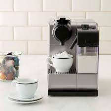 Don't let size fool you, this espresso maker has a 19 bars pressure pump. Nespresso De Longhi Lattissima Touch Espresso Machine Williams Sonoma