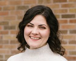 Josie Strong's Instagram, Twitter & Facebook