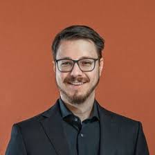 The organizational structure and current team at artimelt AG