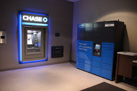 A branch manager, or general manager, is responsible for overseeing and coordinating all operations of a branch. Spotted Rare Blue Amazon Locker Inside Chase Bank Signals Tech Giant S Latest Physical Expansion Geekwire