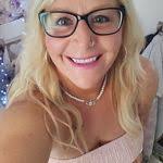 Tracy Landreth's Instagram, Twitter & Facebook