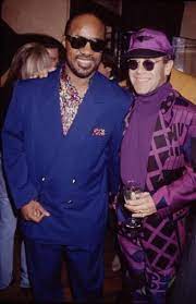 Elton John S Pics Elton John S Amazing Outfits Stevie Wonder Elton John Cantores