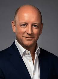 Glenn Alba's Instagram, Twitter & Facebook