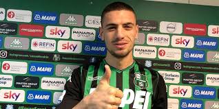 Milli futbolcu merih demiral, i̇talyan devi juventus'a 18 milyon euro karşılığında transfer oldu. Italienische Presse Juventus Buhlt Um Merih Demiral