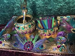 Peacock Theme Mehndi Plates For Oil And Mehndi Rasam Made By Mehnditraysforfun Wedding Gift Wrapping Candle Decor Diy And Crafts