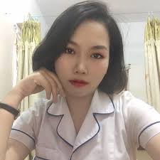 Let's not fall in love] • Lyrics “Đừng trông đợi quá nhiều từ anh Anh cũng  không muốn mất em đâu Trước khi nặng lòng, trước khi em bị tổn thương Đừng