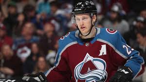 Nathan mackinnon a fait la rencontre du personnage bubbles de l'ancienne série satirique canadienne, mardi à denver, et a publié la photo sur instagram. The Nhl S Best And Worst This Week How Sidney Crosby Inspired Nathan Mackinnon To Take Less