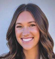 Natalie Fay's Instagram, Twitter & Facebook