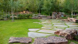 With colors and texture styles that mirror modern interior tile design, outdoor porcelain paver slabs allow the extension of interior design into outdoor… 15 Creative Ways To Use Pavers Outdoors Hgtv S Decorating Design Blog Hgtv