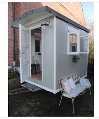 Small Little Grey Bauwagen Mit Bildern Bauwagen Bau Garten