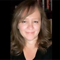 Sandra Mowbray's Instagram, Twitter & Facebook