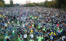 Jeden letzten freitag im monat zeit: Critical Mass Aktionsform Wikipedia