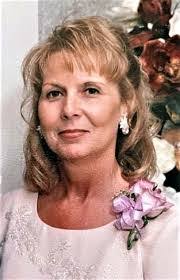 Debra Hutchinson's Instagram, Twitter & Facebook